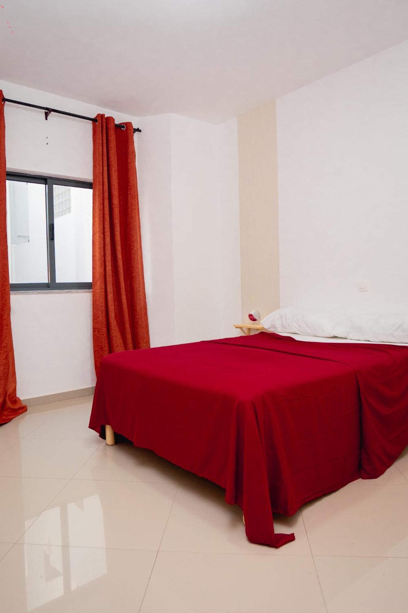 Apartamento Santo Antonio I - T3 برايا المظهر الخارجي الصورة